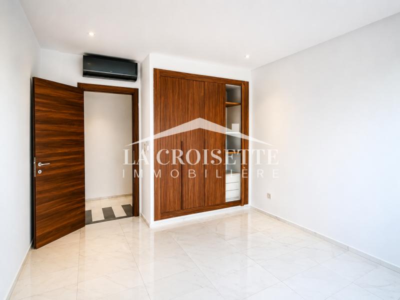 Appartement s3 avec piscine aux Berges du Lac 2
